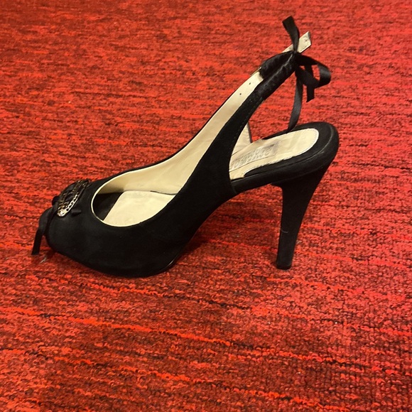 High heeled open toe sandal. badgley Mischka - Picture 8 of 8